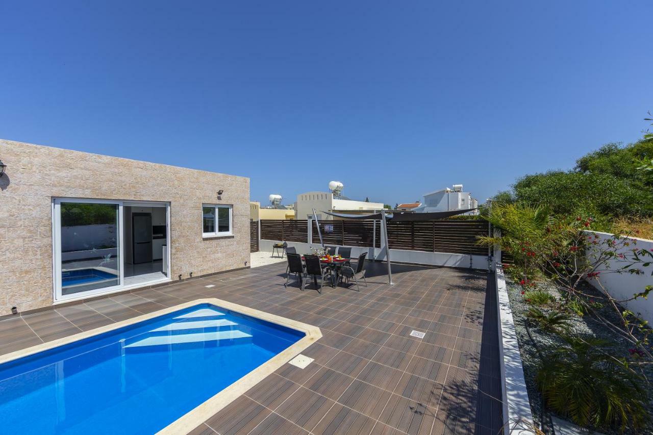 Protaras Villa Hollywood Экстерьер фото